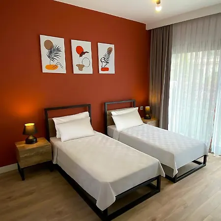 Sahil Butik Çeşme