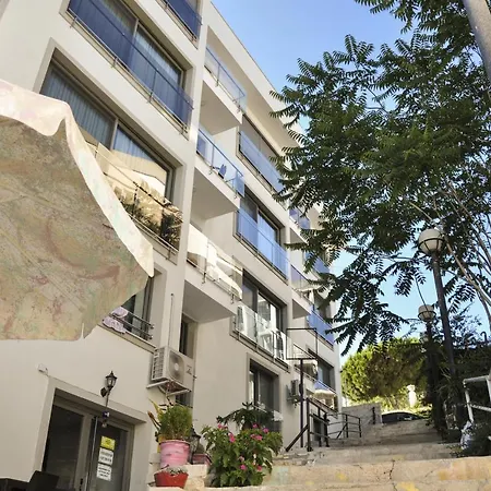 Sahil Butik * Cesme